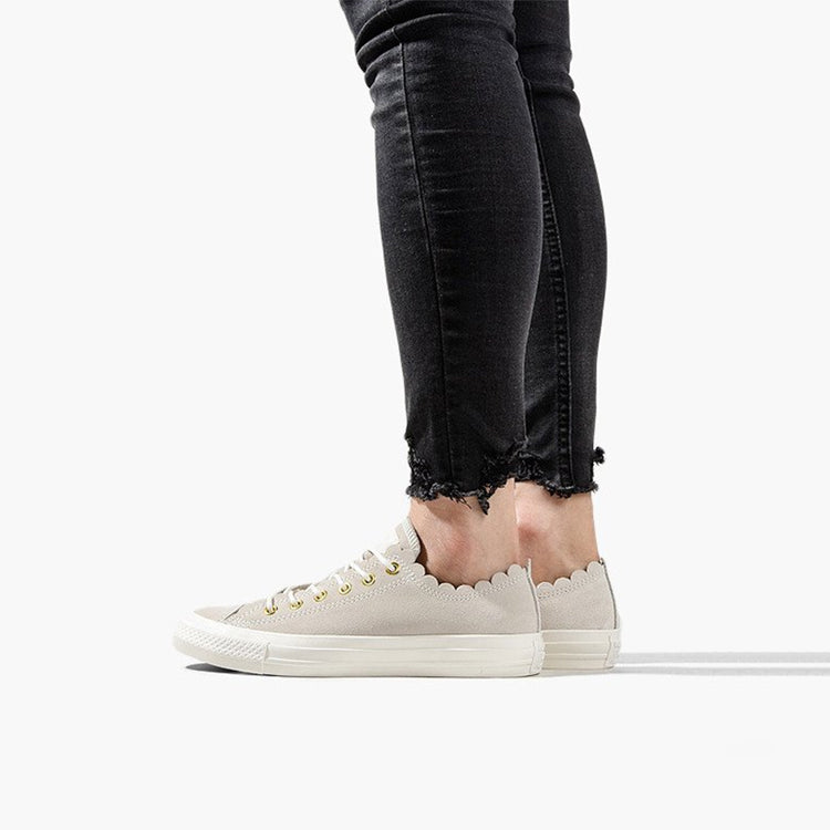 (WMNS) Converse Chuck Taylor All Star Creamy 563418C