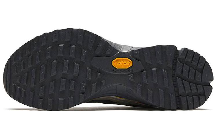 (WMNS) ANTA Champion 'Tan Black White' 122416605A-1