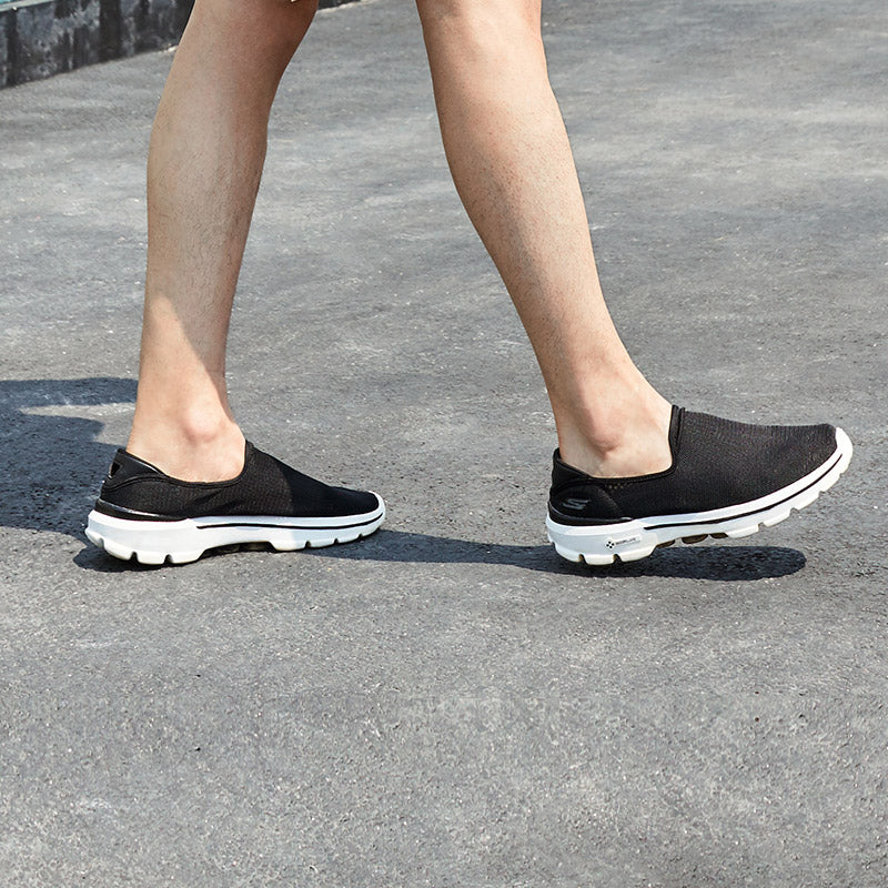 Skechers Go Walk 3 Shoes Black/White 54062-BKW