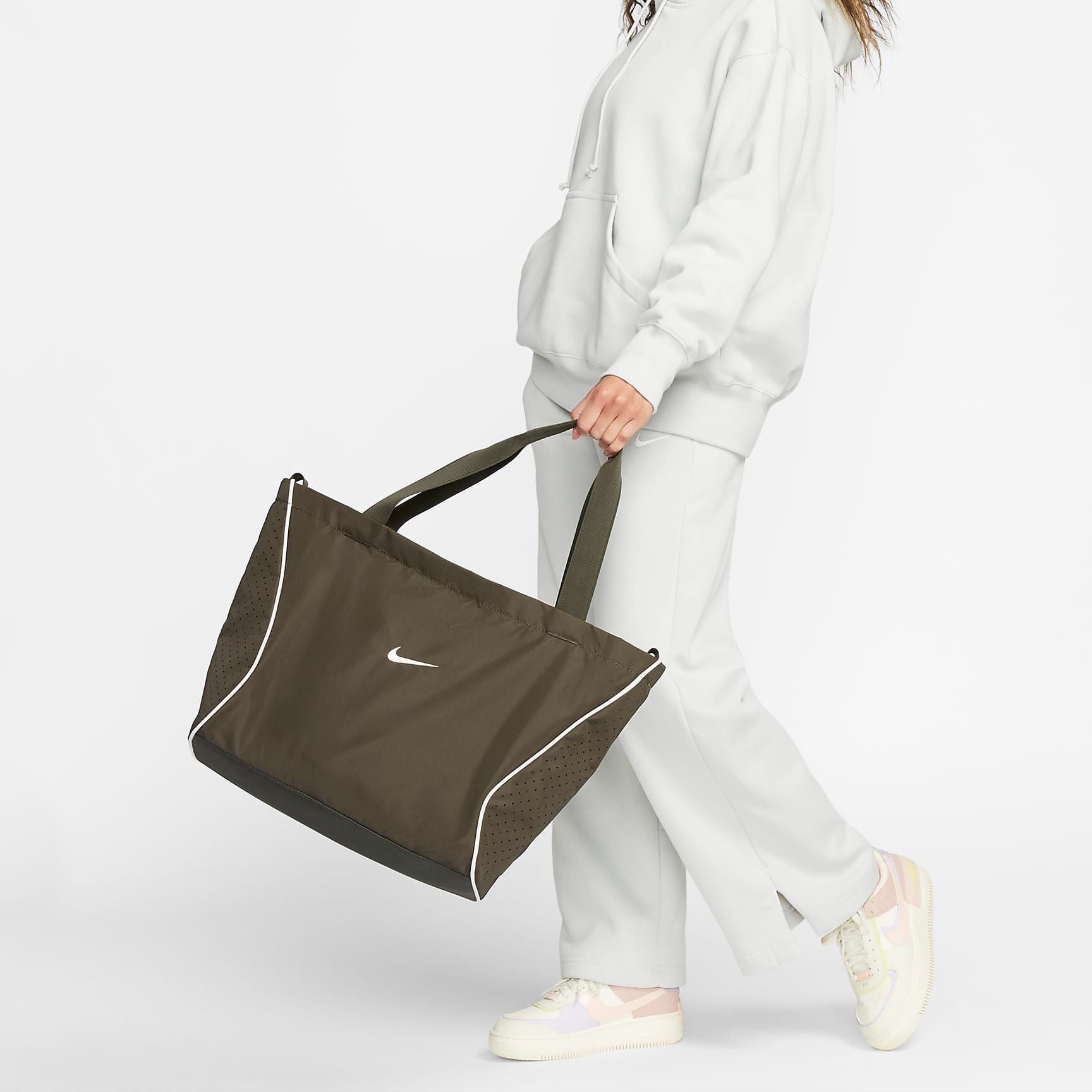 Nike Sportswear Essentials Tote Bag 26L 'Khaki' DJ9795-355