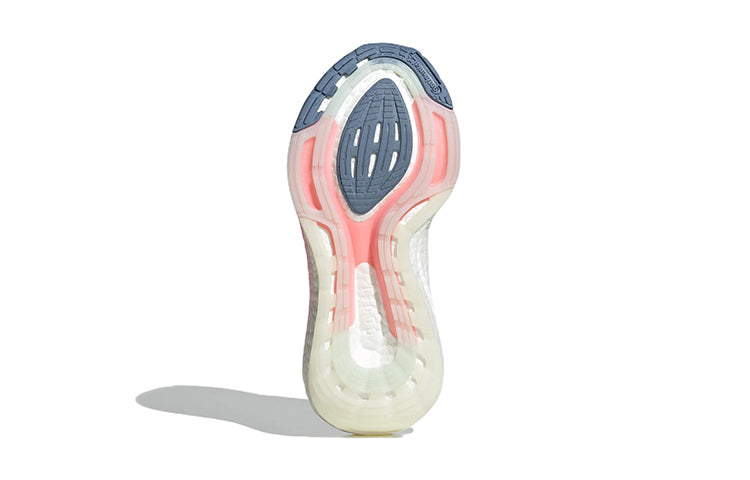(GS) adidas UltraBoost 22 'White Almost Blue' GX9784