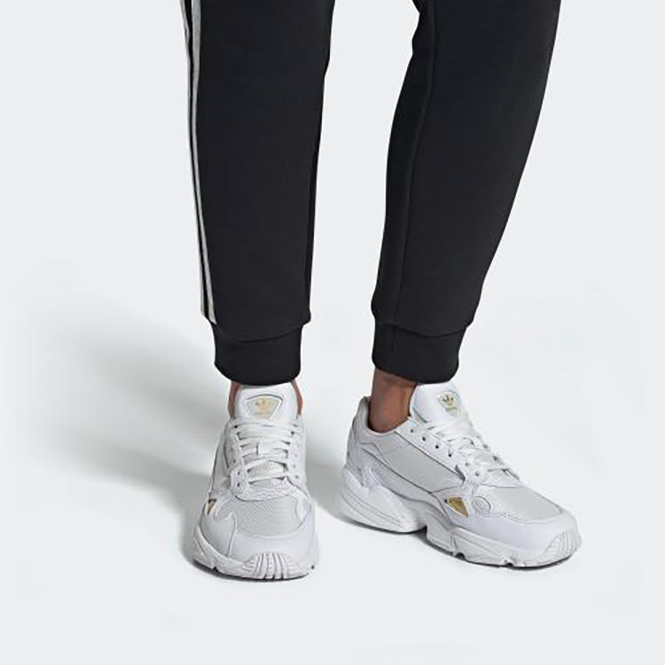 (WMNS) adidas Falcon 'White Gold' EE8838