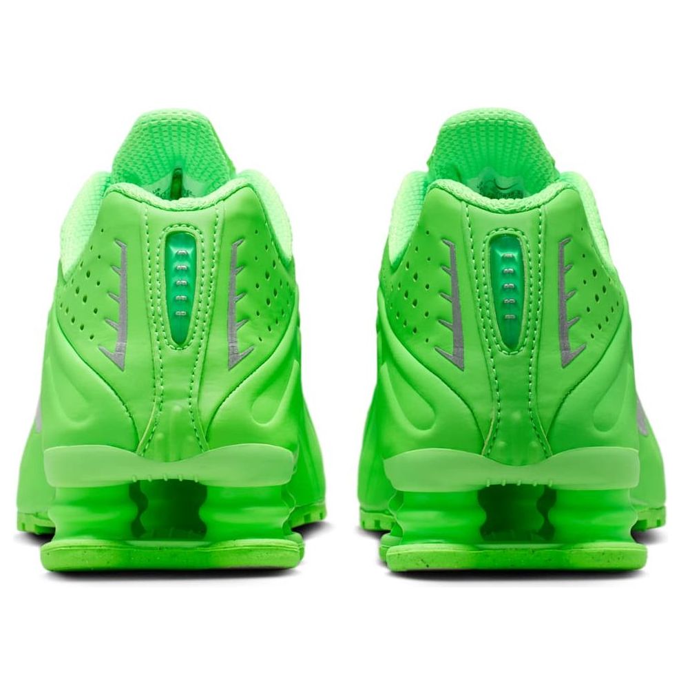 (WMNS) Nike Shox R4 'Green Strike' HV0839-398