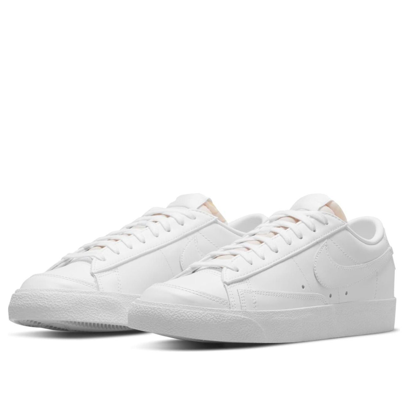 (WMNS) Nike Blazer Low '77 'Triple White' DC4769-101