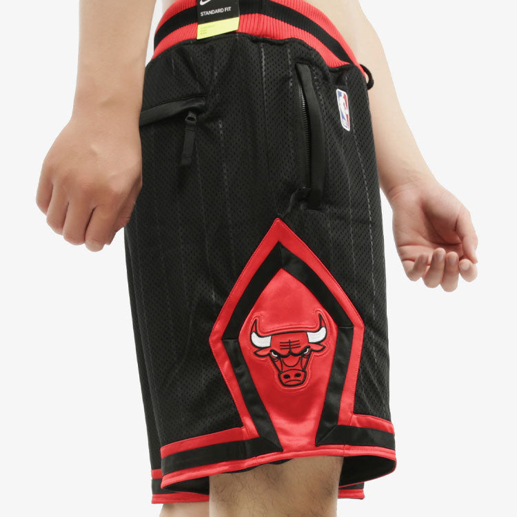 Nike Bulls Courtside Statement Edition Chicago Bulls Basketball Shorts Black Red Blackred AV6608-010