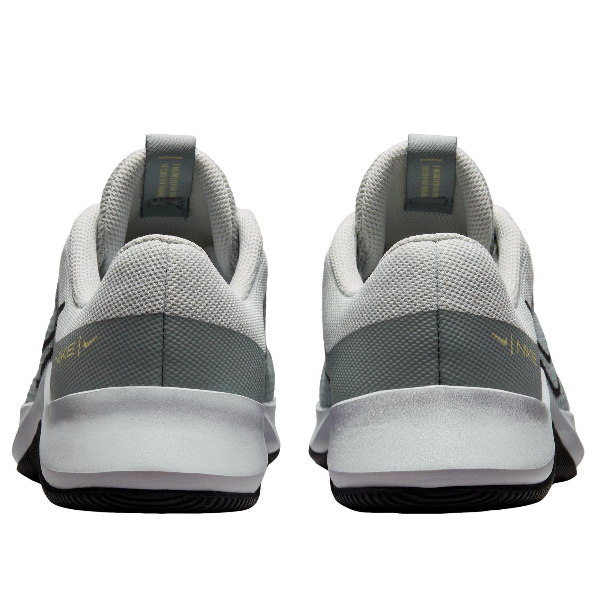 (WMNS) Nike MC Trainer 2 'Light Silver Mica Green' DM0824-006