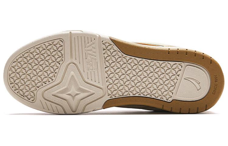 (WMNS) ANTA Aojie 'Caramel White' 122418040-5
