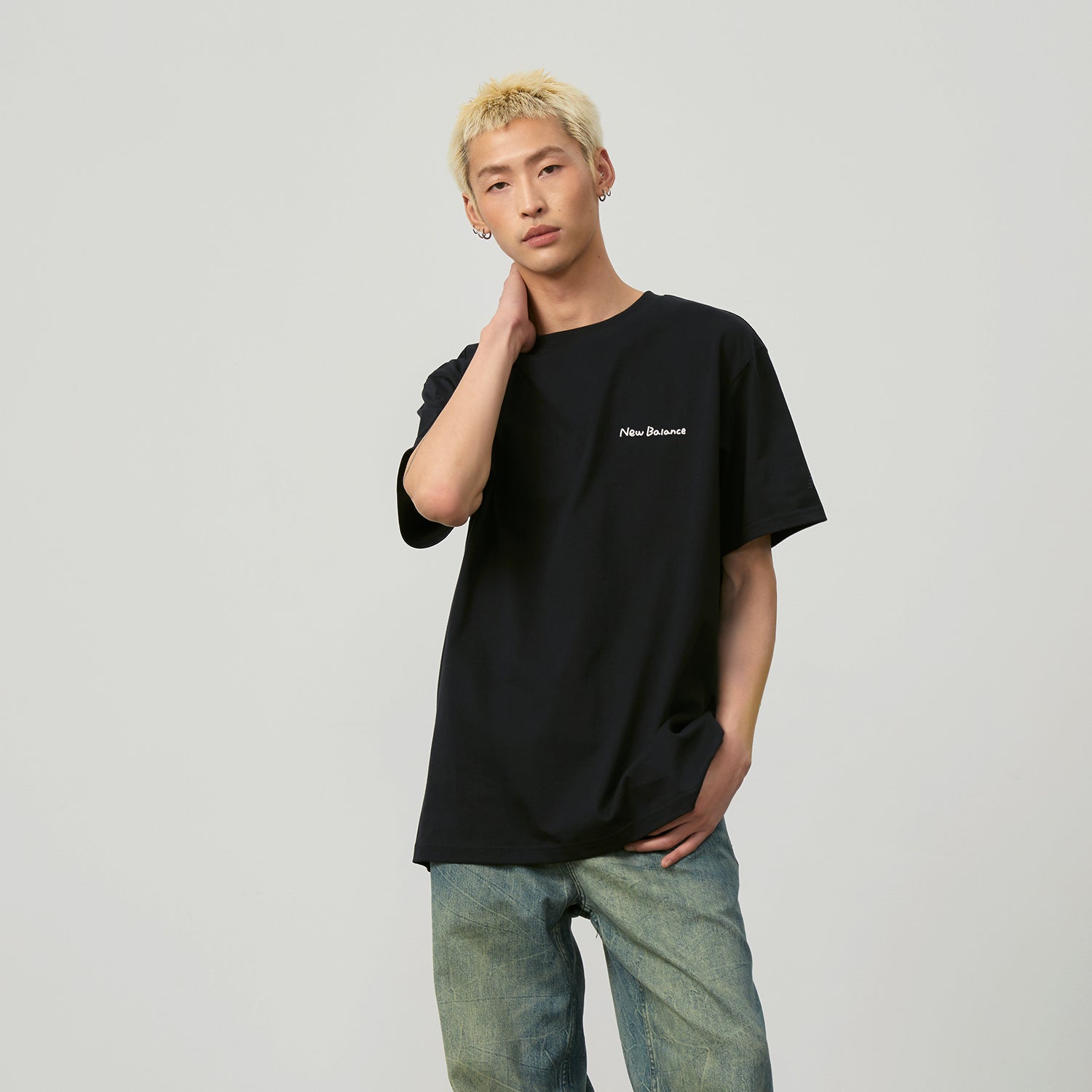 New Balance Hiking Graphic T-Shirt Asia Sizing 'Black' AMT42339-BK