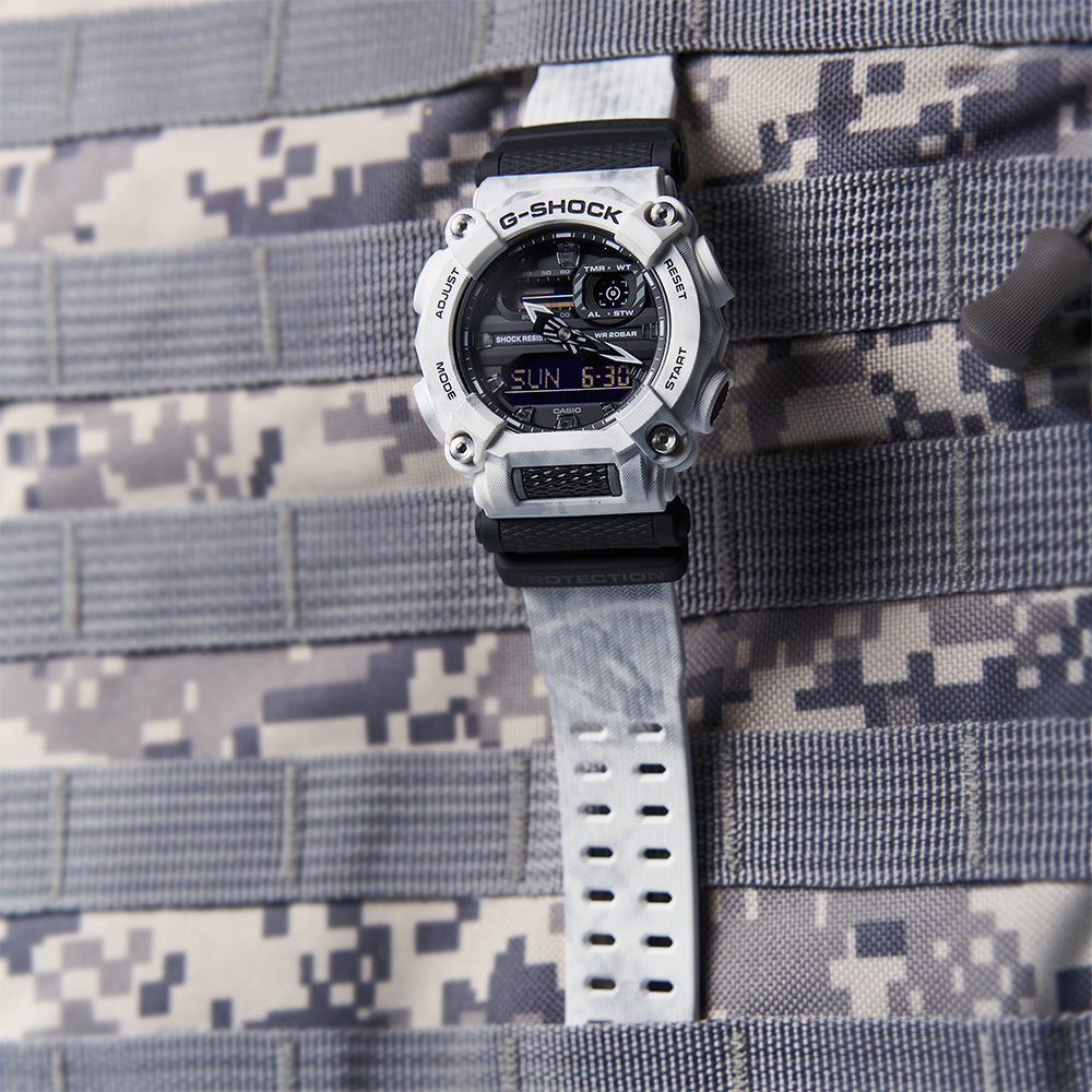 CASIO G-Shock Analog-Digital 'White' GA-900GC-7APR