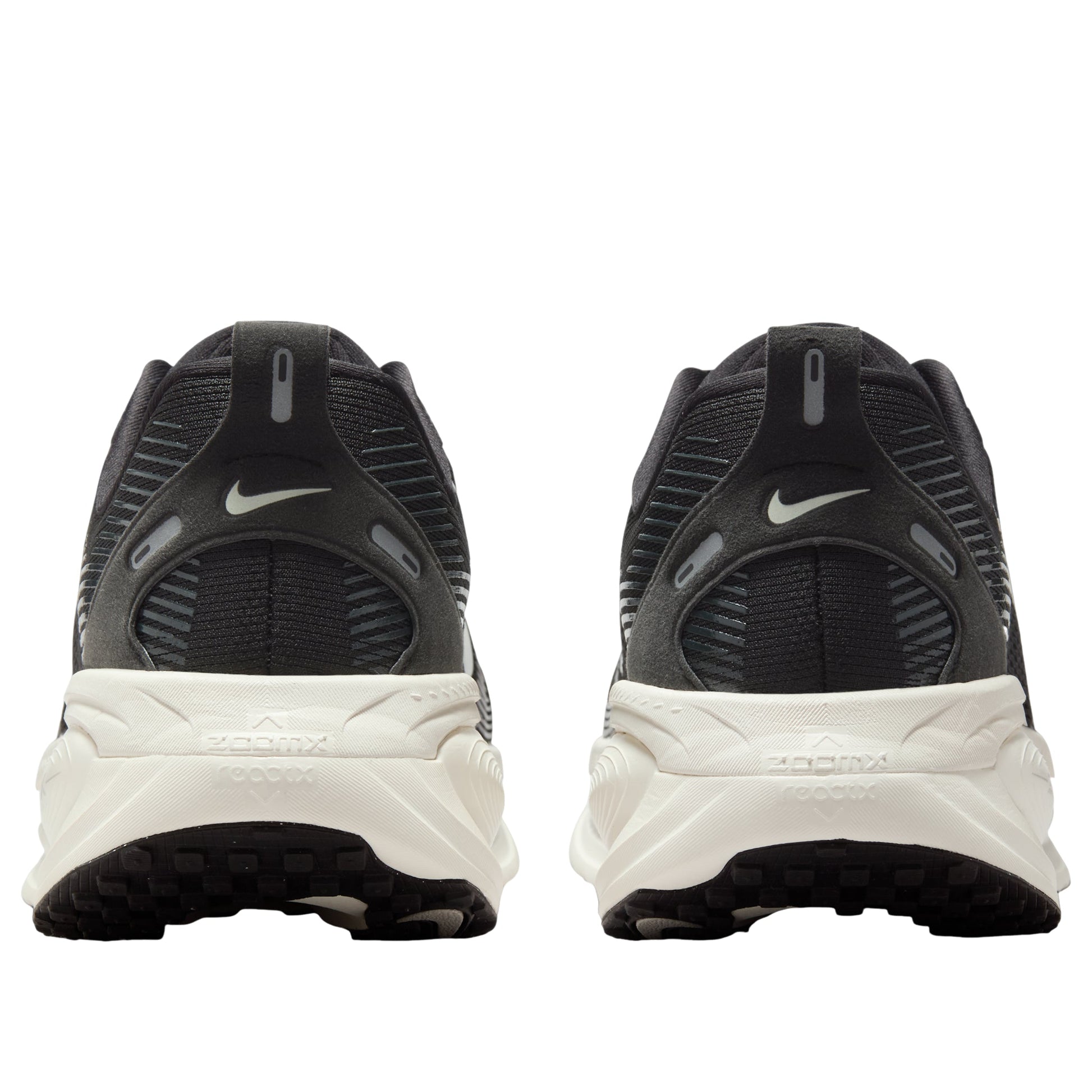 Nike Air Zoom Vomero 18 Extra Wide 'Black Coconut Milk' IF0514-002
