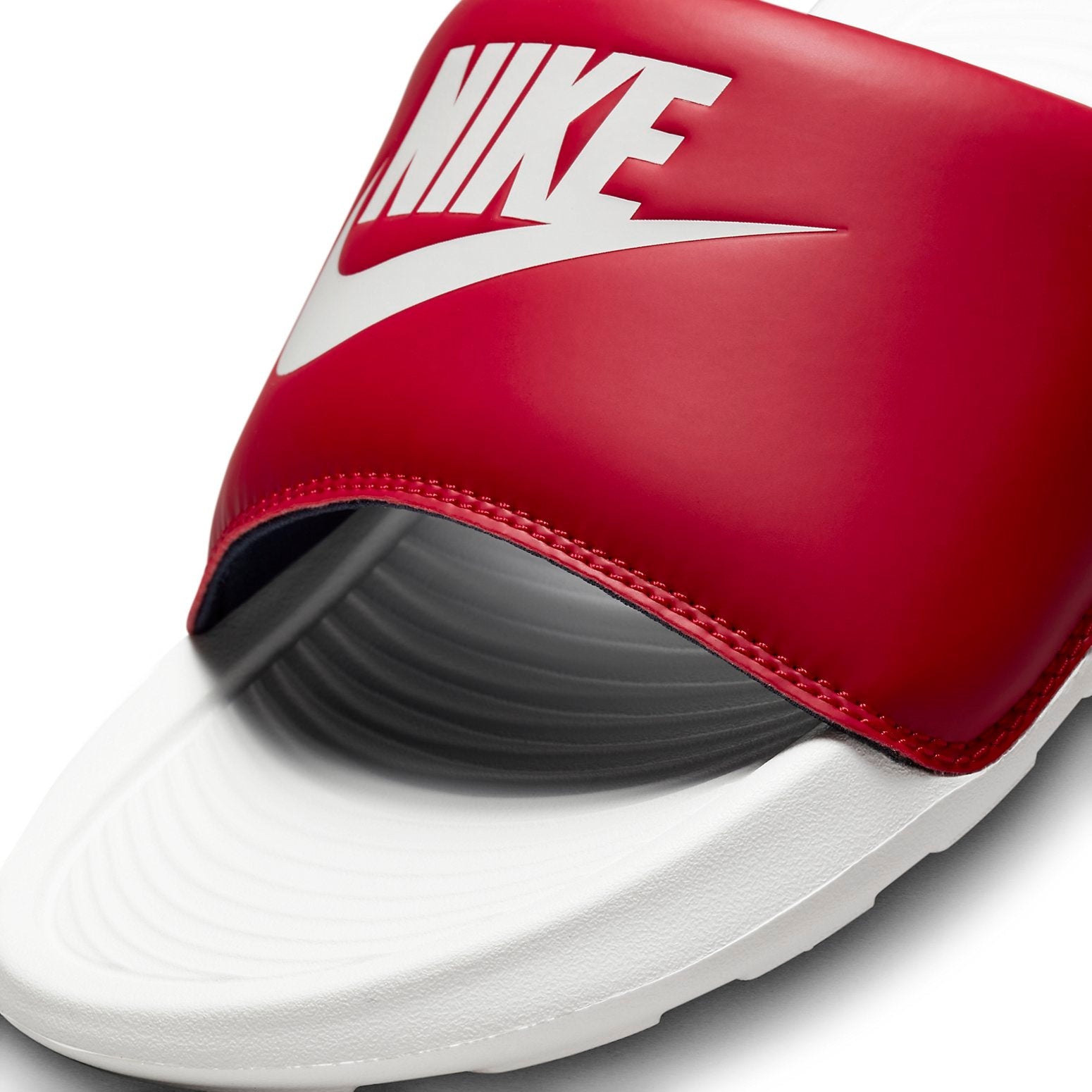Nike Victori One 'Red White' CN9675-601