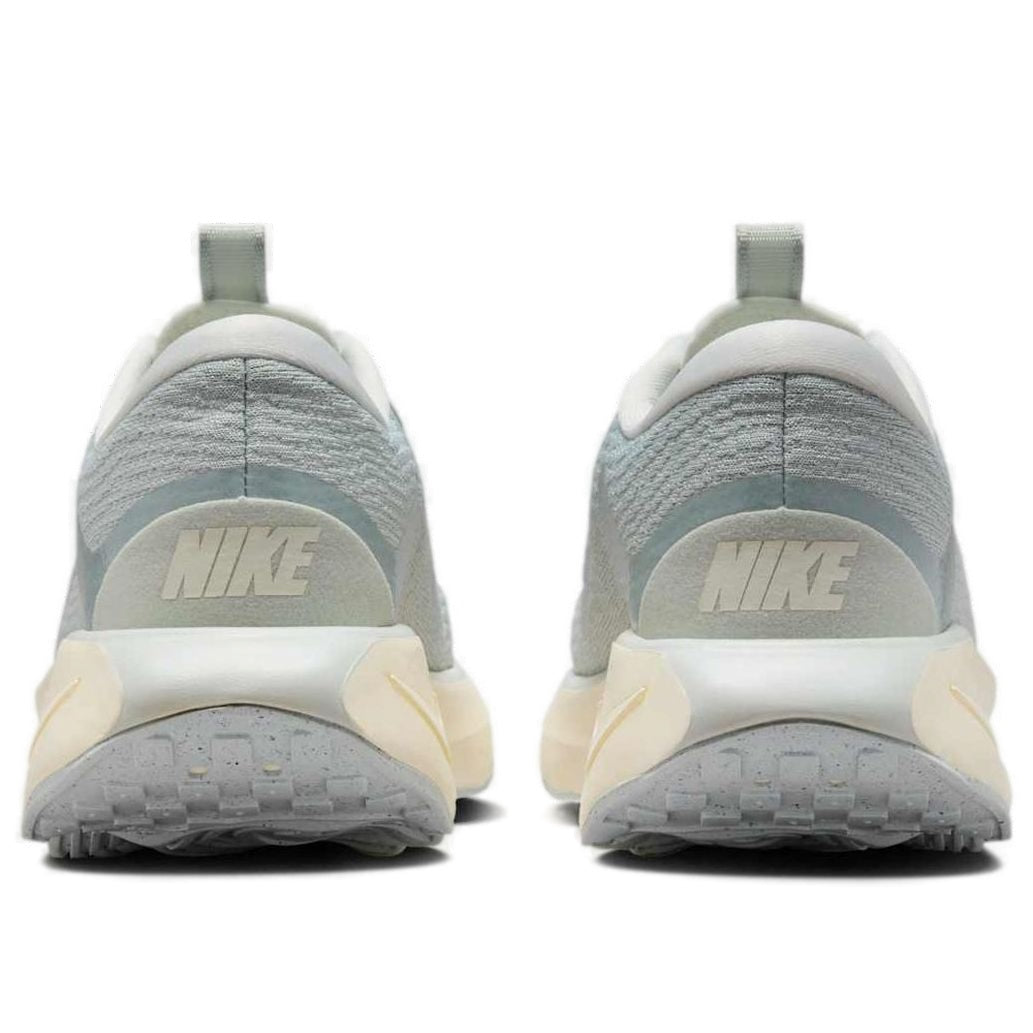 (WMNS) Nike Motiva 'Barely Grey Pale Ivory' HQ3491-099