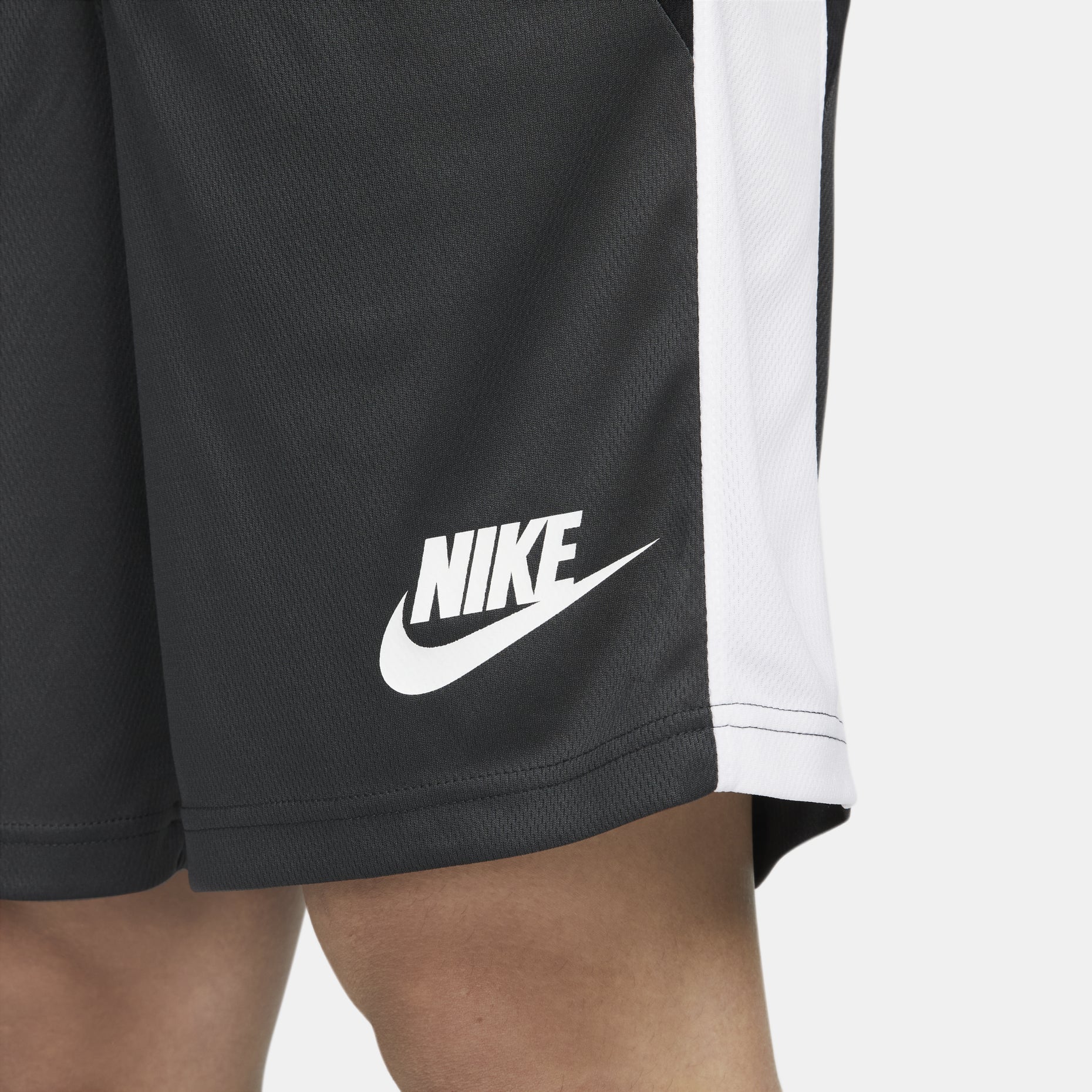 Men's Nike Colorblock Logo Straight Shorts Black Gray DQ5827-010