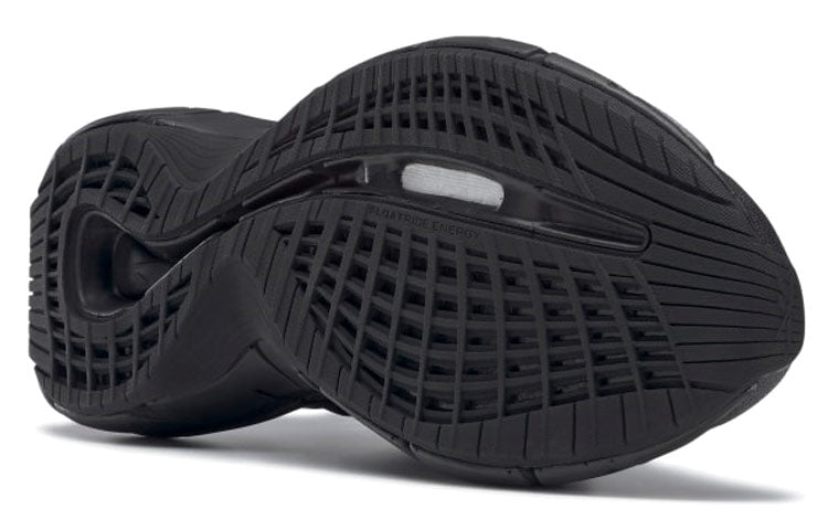 Reebok Zig Kinetica 2 'Triple Black' GZ8800