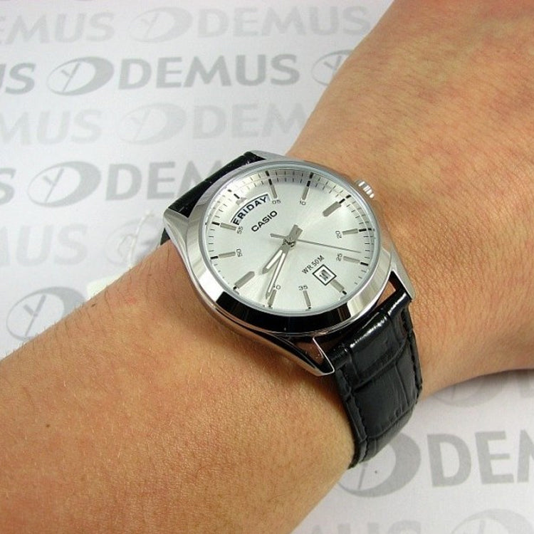CASIO Waterproof Unisex Mens Silver Analog MTP-1370L-7A