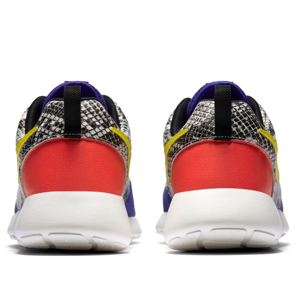 (WMNS) Nike Roshe One LX 'Python Pack' 881202-400