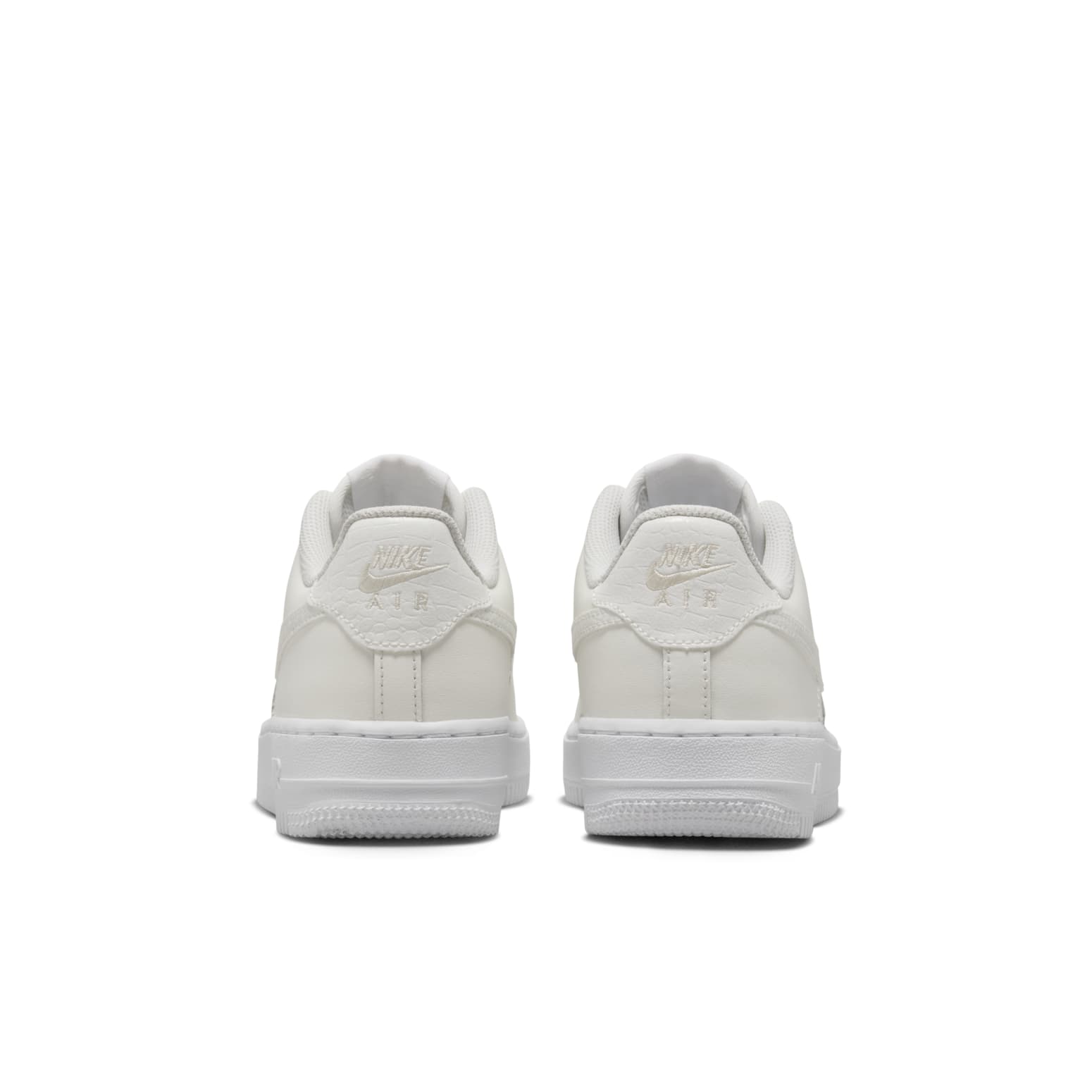 (GS) Nike Air Force 1 LV8 'Sail White Black' FV7725-100