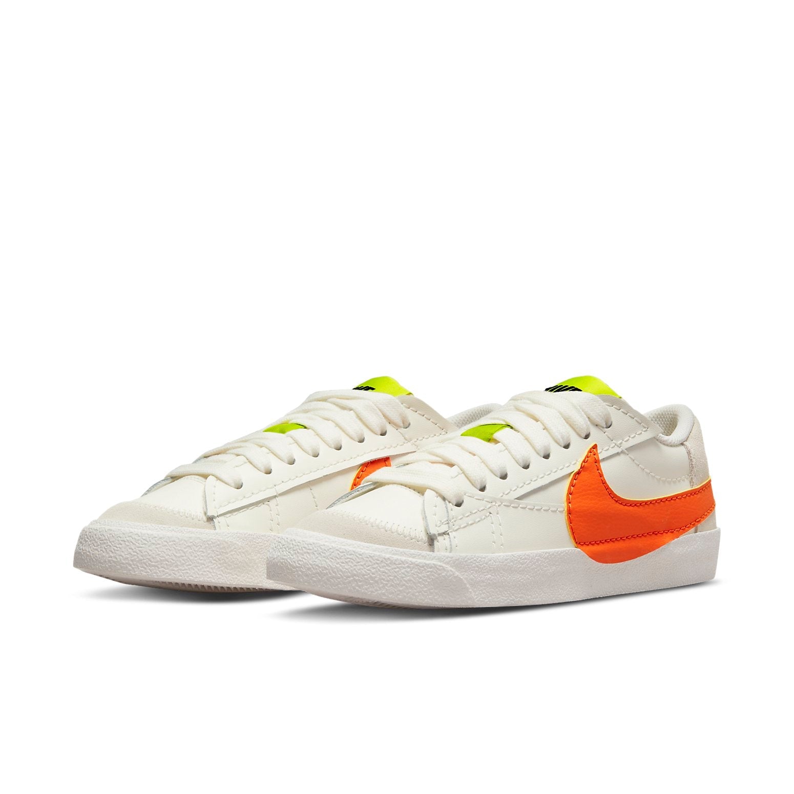 (WMNS) Nike Blazer Low '77 Jumbo 'Sail Rush Orange' DQ1470-103