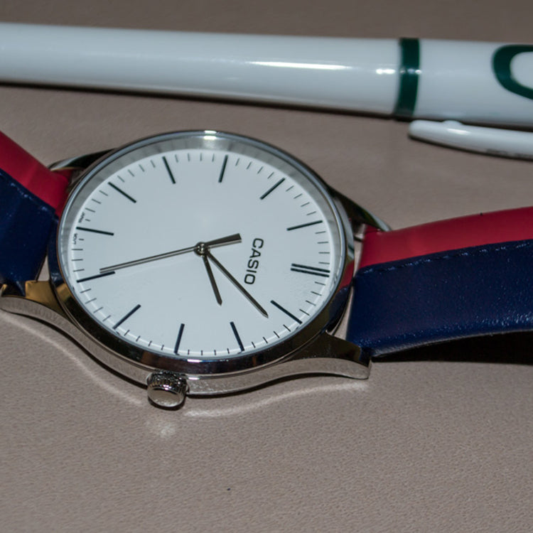 Men's CASIO Dress Series Leather Strap White Dial Pointer Display Quartz Watch Blue Red Analog Mens MTP-E133L-2EEF