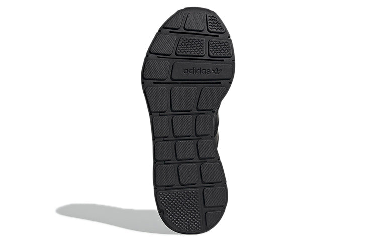 (WMNS) adidas Originals Swift Run 22 'Triple Black' FW5030
