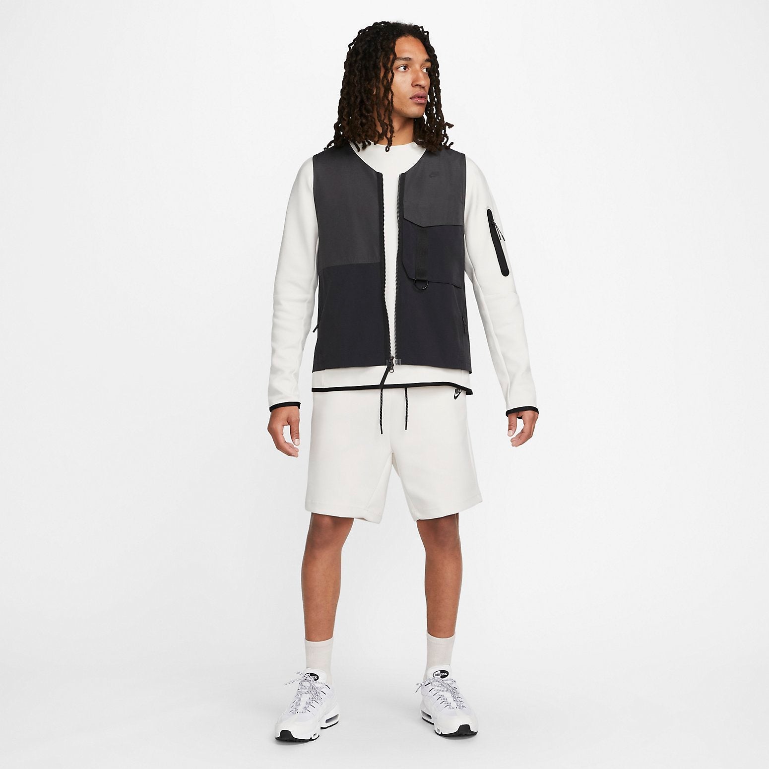 Nike Sportswear Tech Fleece Shorts 'Beige Black' CU4503-030