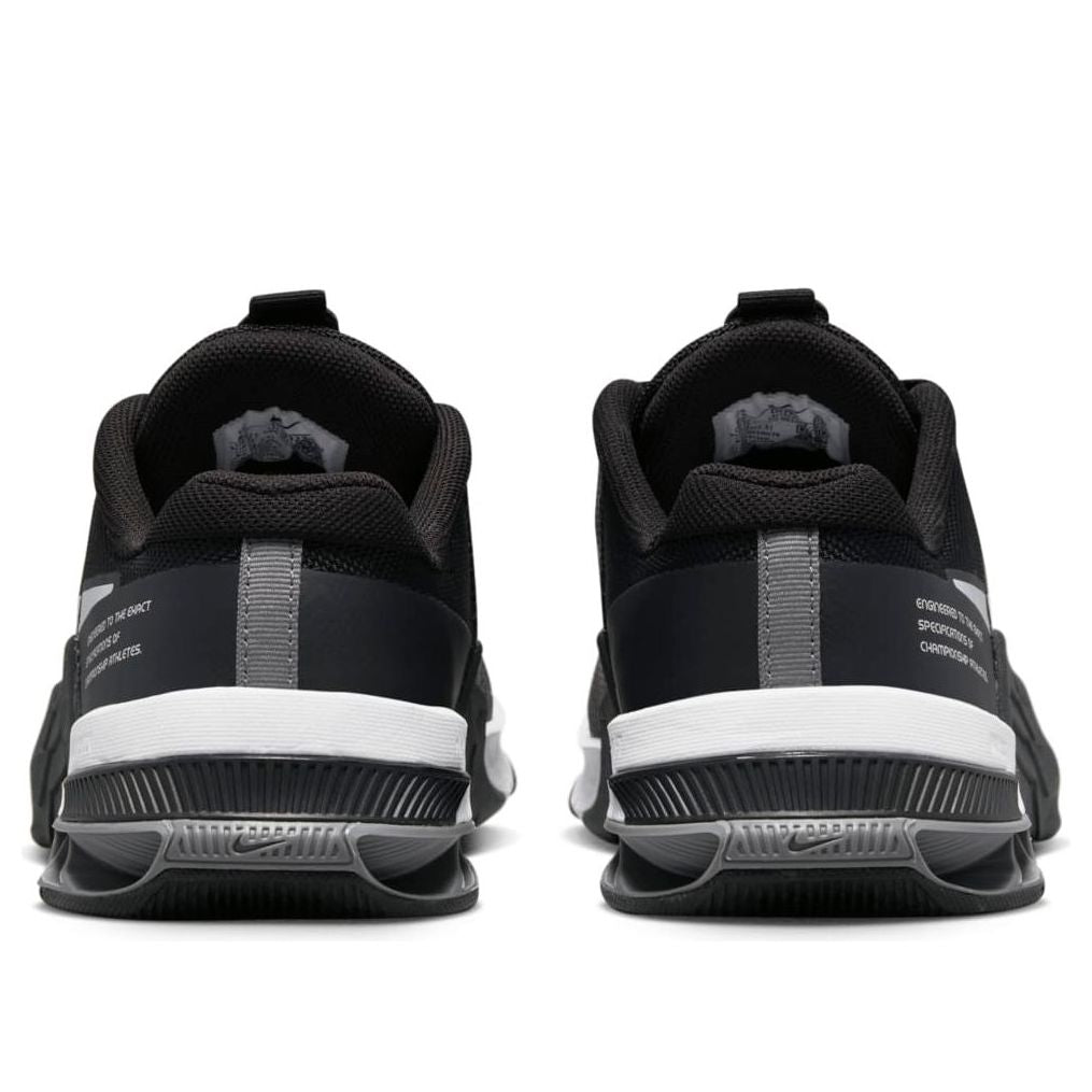 (WMNS) Nike Metcon 8 'Black Dark Smoke Grey' DO9327-001