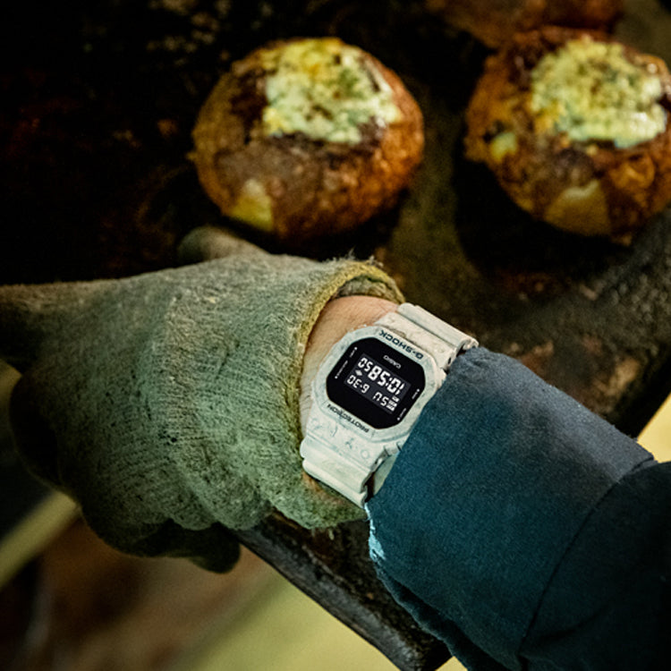 CASIO G-Shock Square 'White Black' DW-5600WM-5PRD