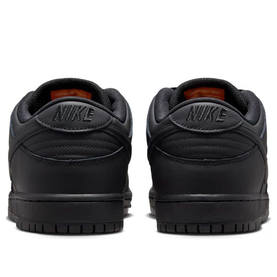 Nike SB Dunk Low Pro 'Triple Black' FJ1674-001