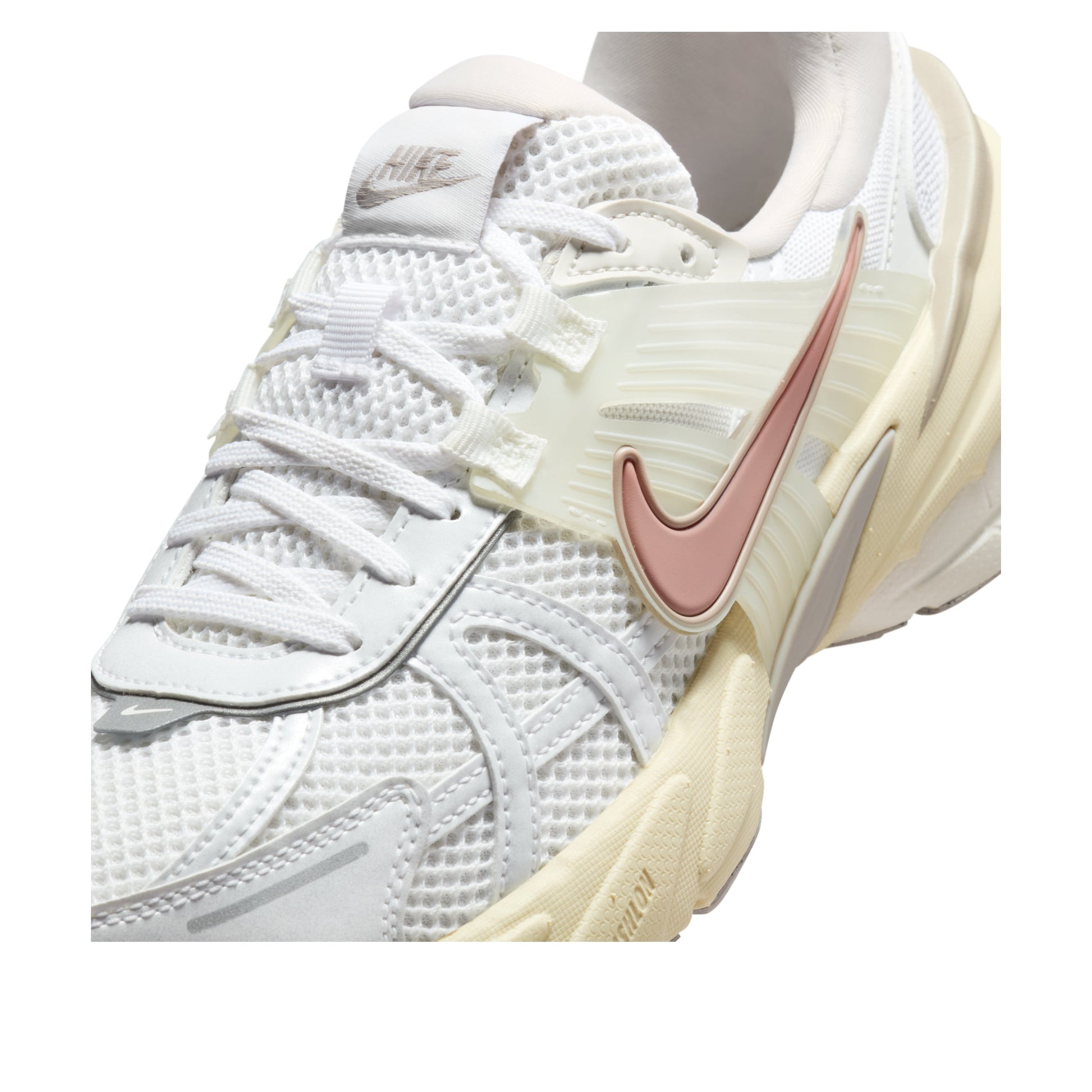 (WMNS) Nike V2K Run 'White Pink' FD0736-112