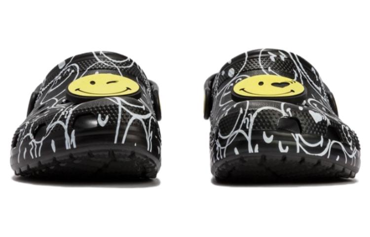 (WMNS) Crocs Smiley World Classic Clogs 'Black White Yellow' 873137
