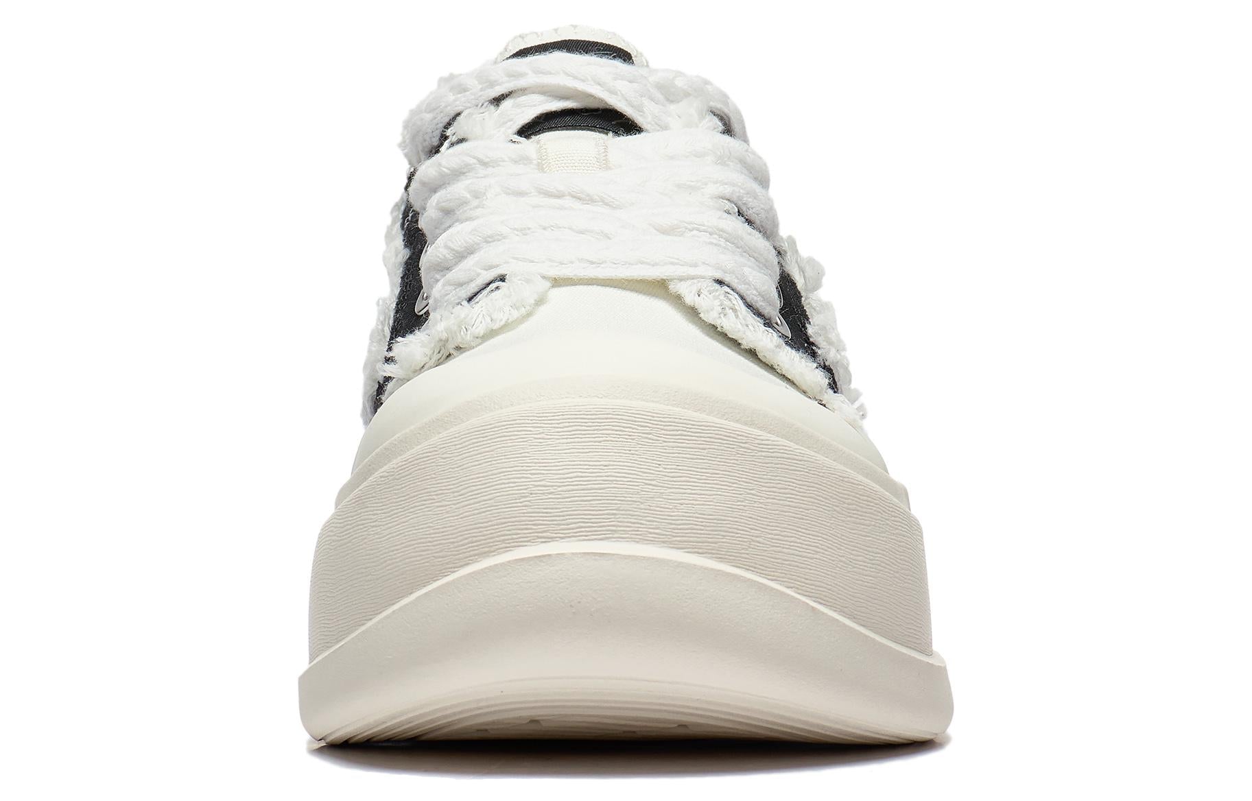(WMNS) Li-Ning x Disney Low-Top Sneakers 'Black White' AGCT042-1