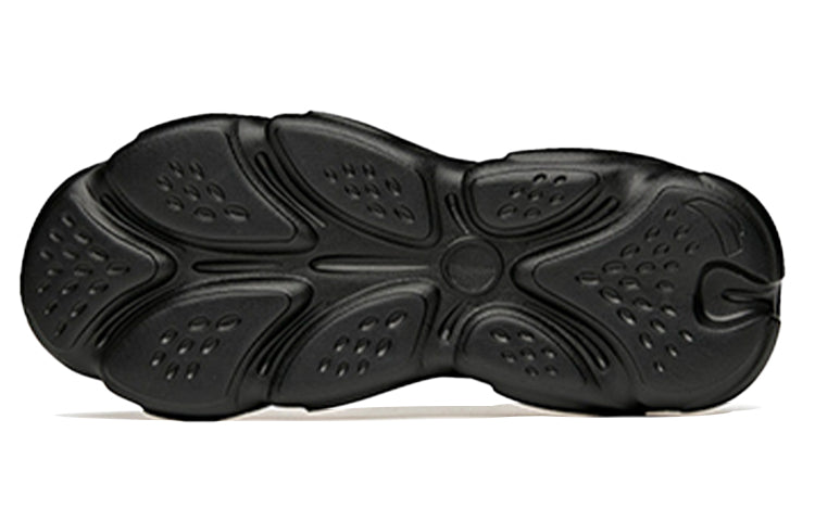 (WMNS) ANTA Claw 'Black White' 922358894-6