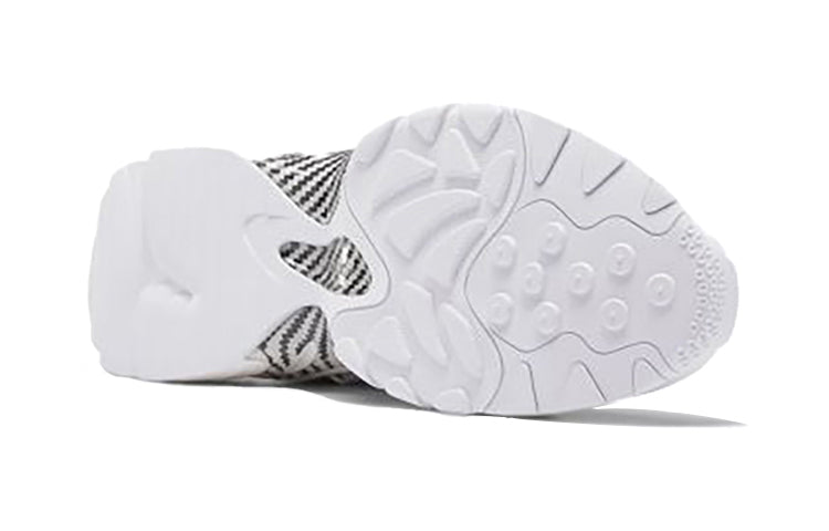 Reebok Trideca 200 Sports Shoes White/Black/Gray EG2618