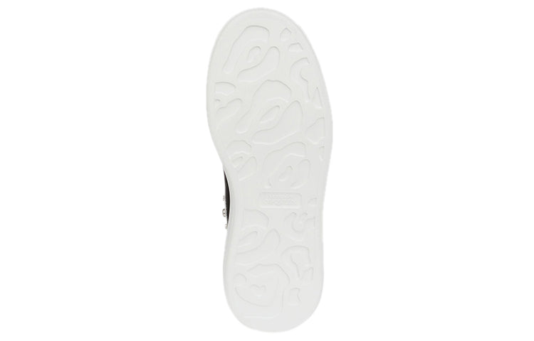 Alexander McQueen Oversized Sneaker 'Black Studd' 553776WHGP51070