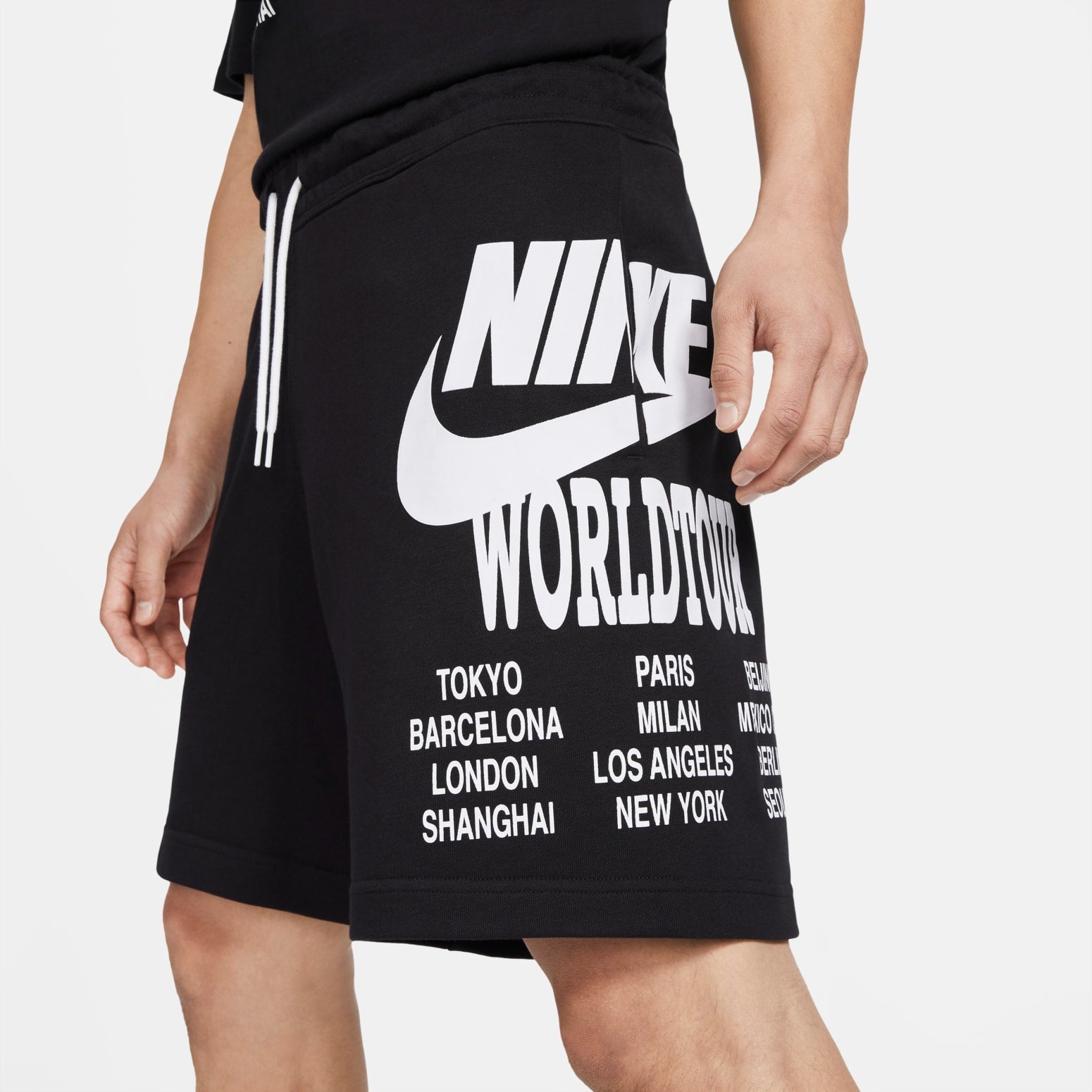 Nike Sportswear World Tour Shorts 'Black' DA0645-010