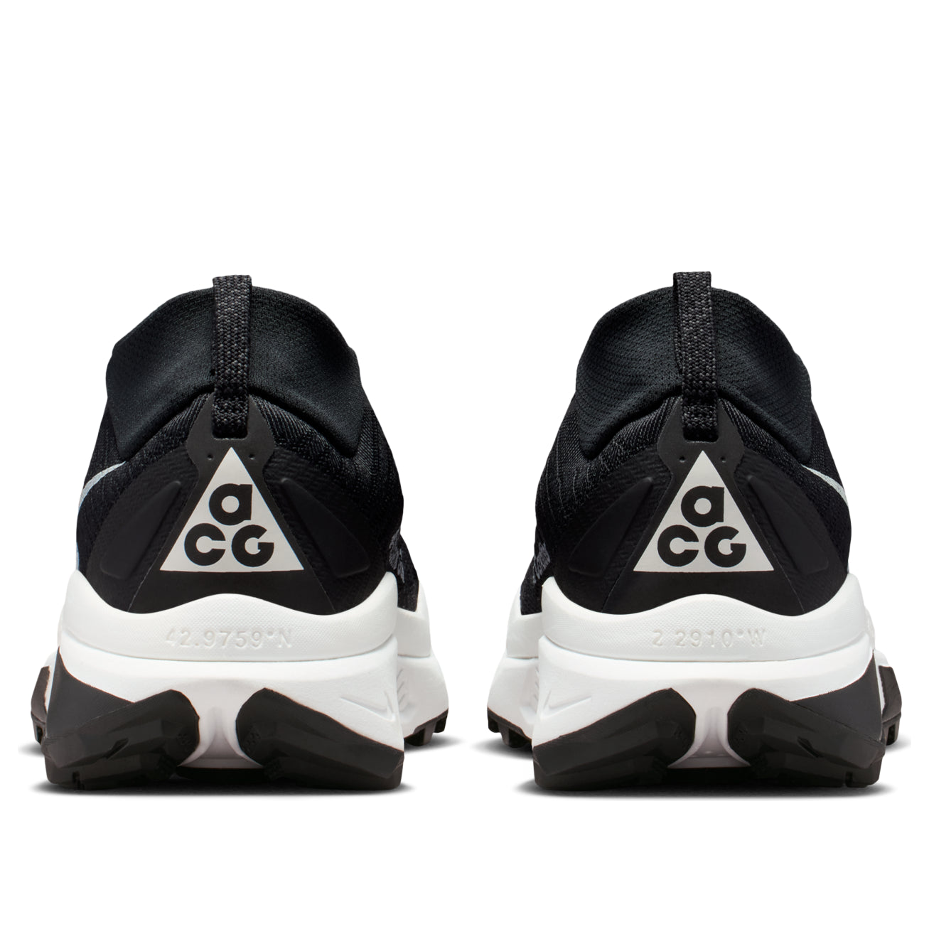 (WMNS) Nike ACG Zegama Trail 'Black Summit White' HV8115-001