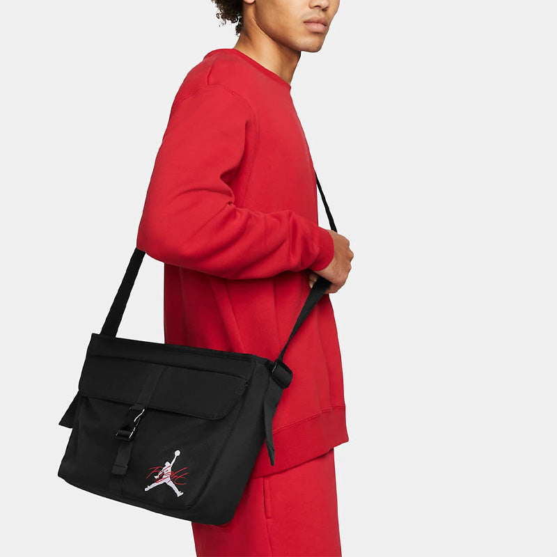 Air Jordan Unisex Printing Logo Flip Cover Single-Shoulder Bag Black DV5362-010