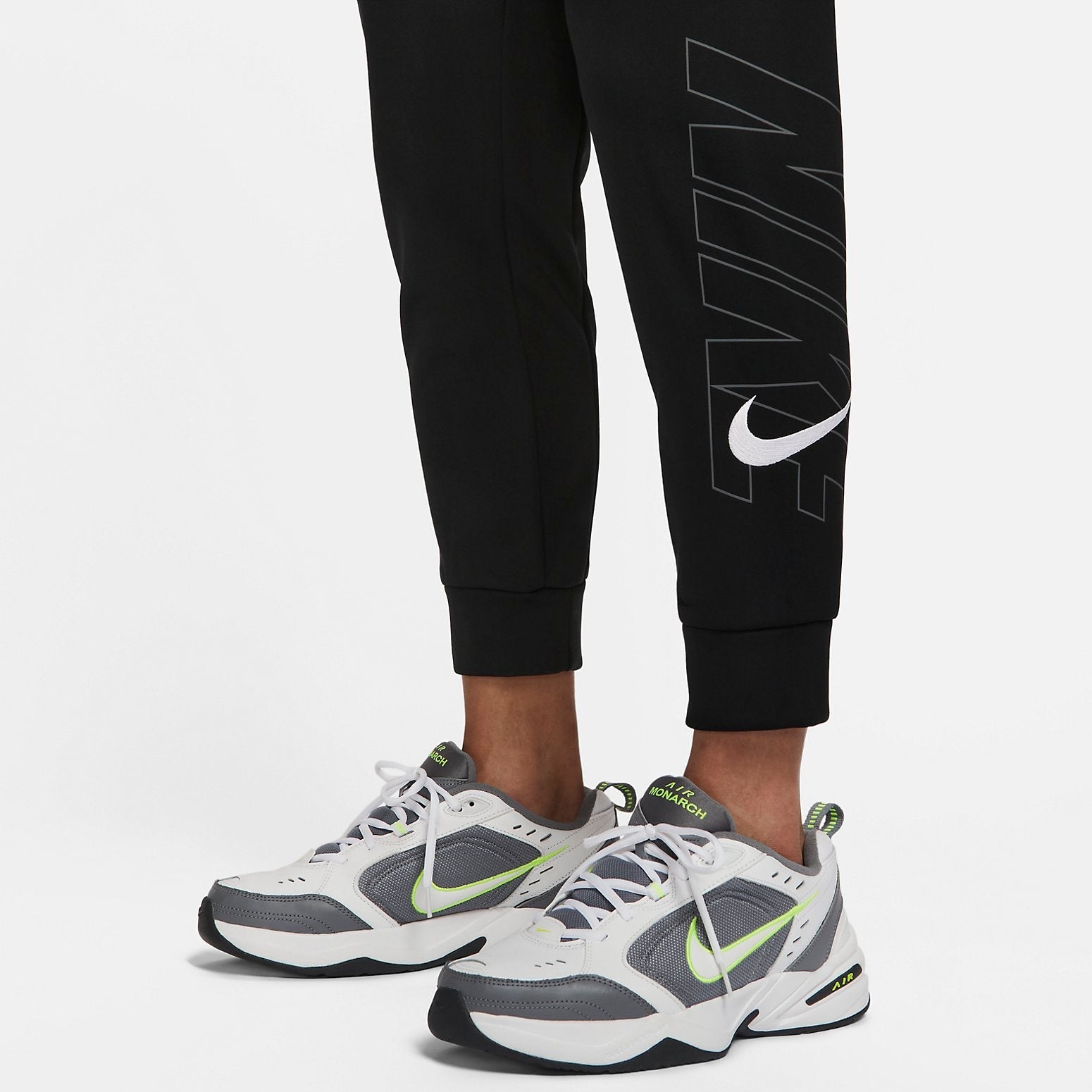 Nike Tapered Fitness Pants 'Black' FB6893-010