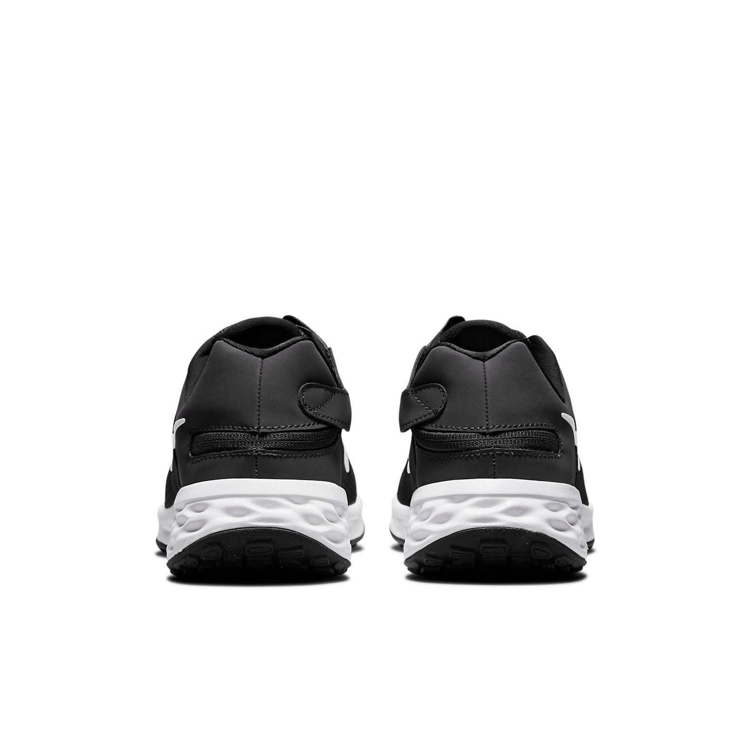 (WMNS) Nike Revolution 6 FlyEase Next Nature 'Black White' DC8997-003
