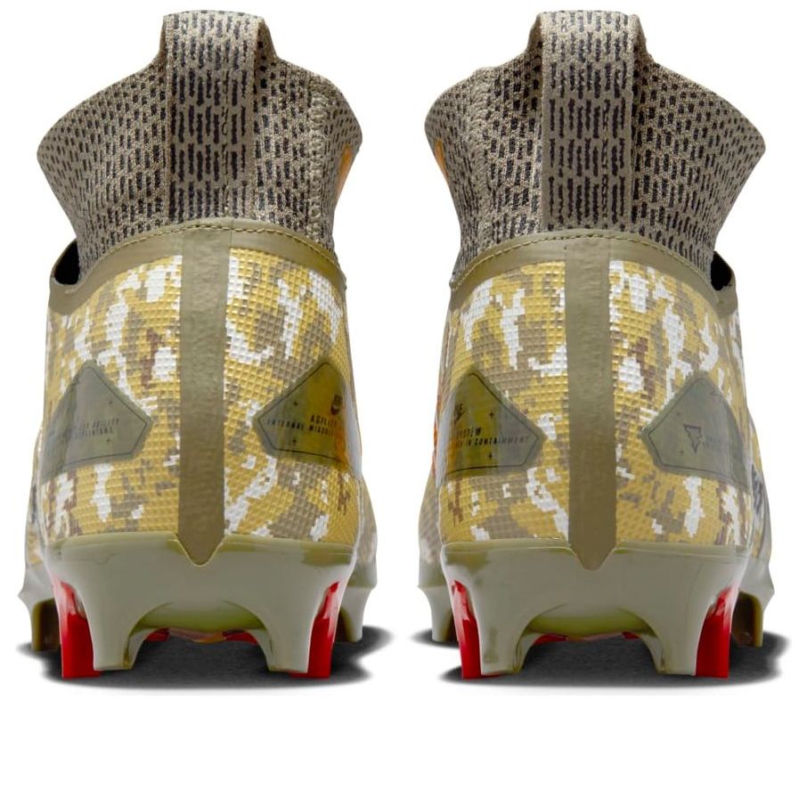 Nike x Travis Kelce Alpha Menace Elite 3 'Digital Camo' FN0113-200