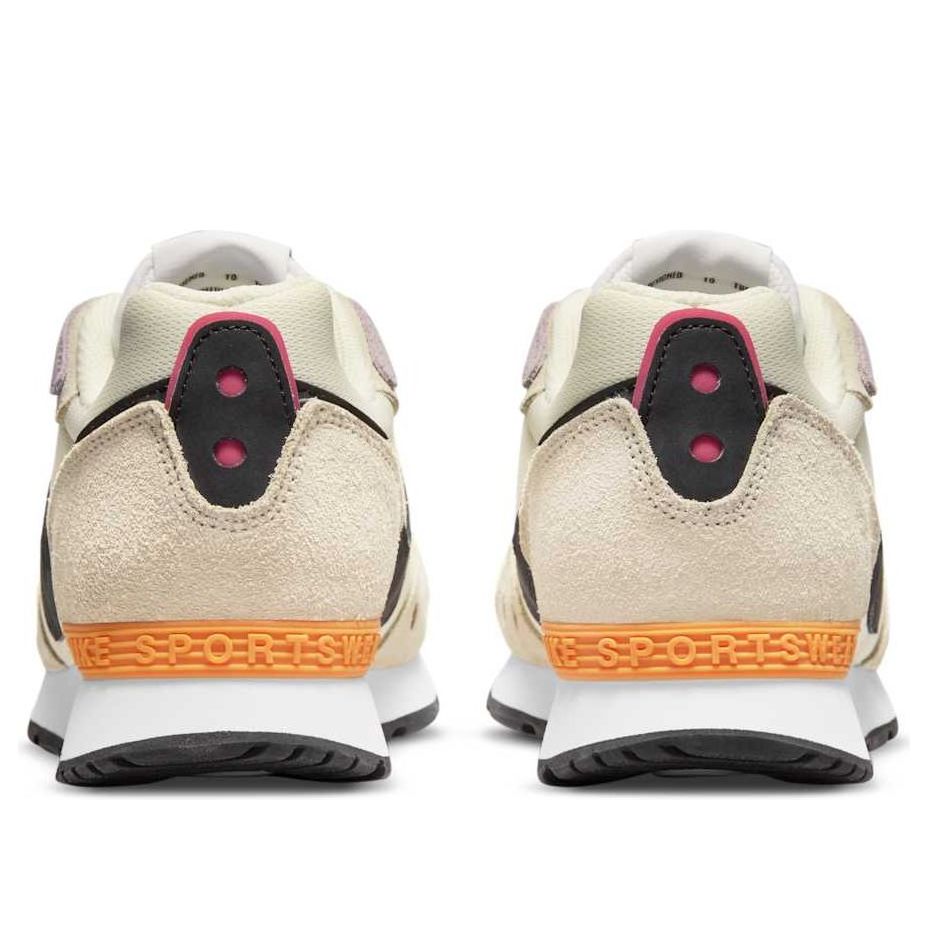 (WMNS) Nike Venture Runner 'Coconut Milk Light Curry' CK2948-107