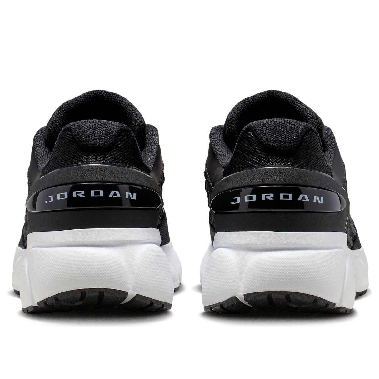 Air Jordan Trunner Flow 'Black White' IO2091-003