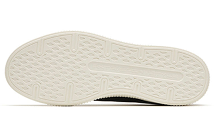ANTA Skateboarding Series Sneakers 'Black White' 112258066-3