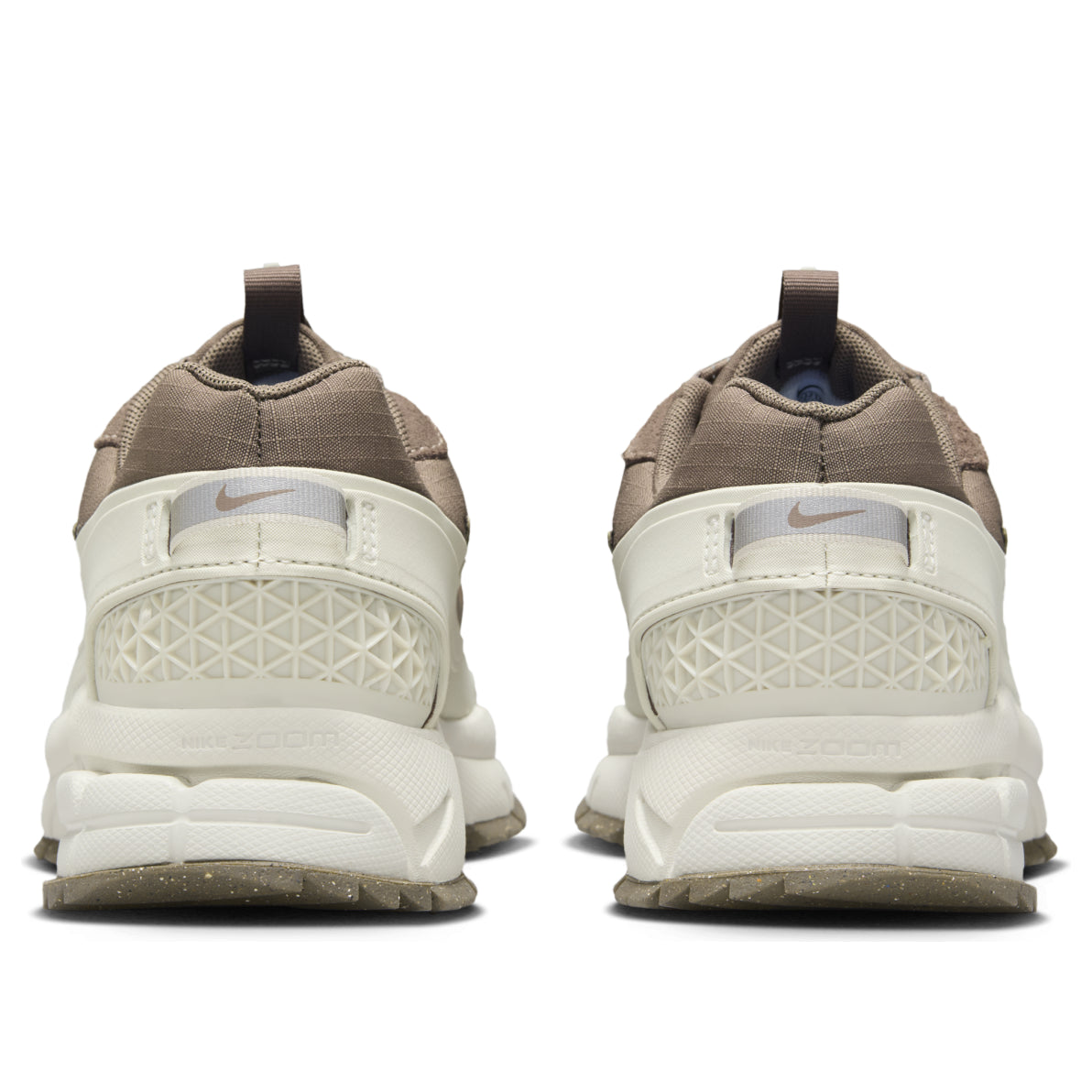 (WMNS) Nike Air Zoom Vomero Roam 'Light Bone Mink Brown' HQ2181-006