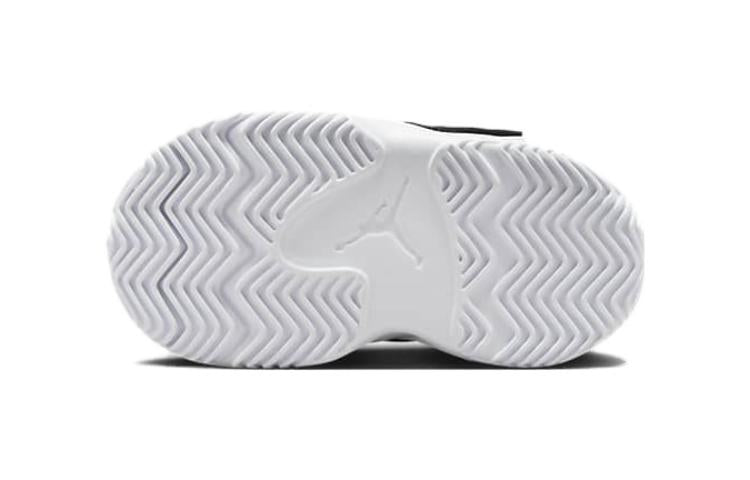 (TD) Air Jordan Max Aura 4 'Black Silver White' DQ8402-002