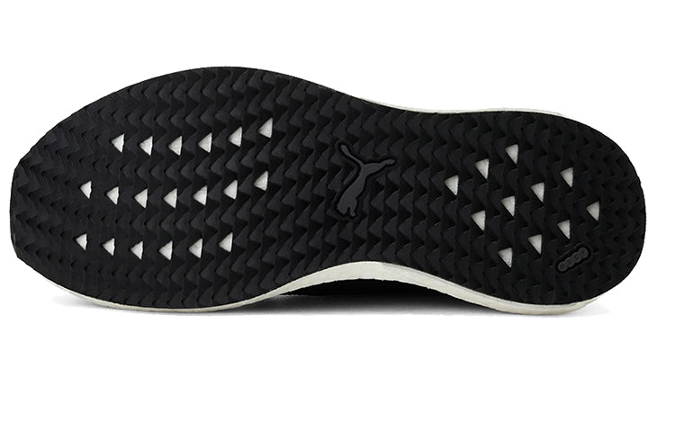 (WMNS) PUMA Mega Nrgy Knit Low Running Shoes Black/White 190373-01