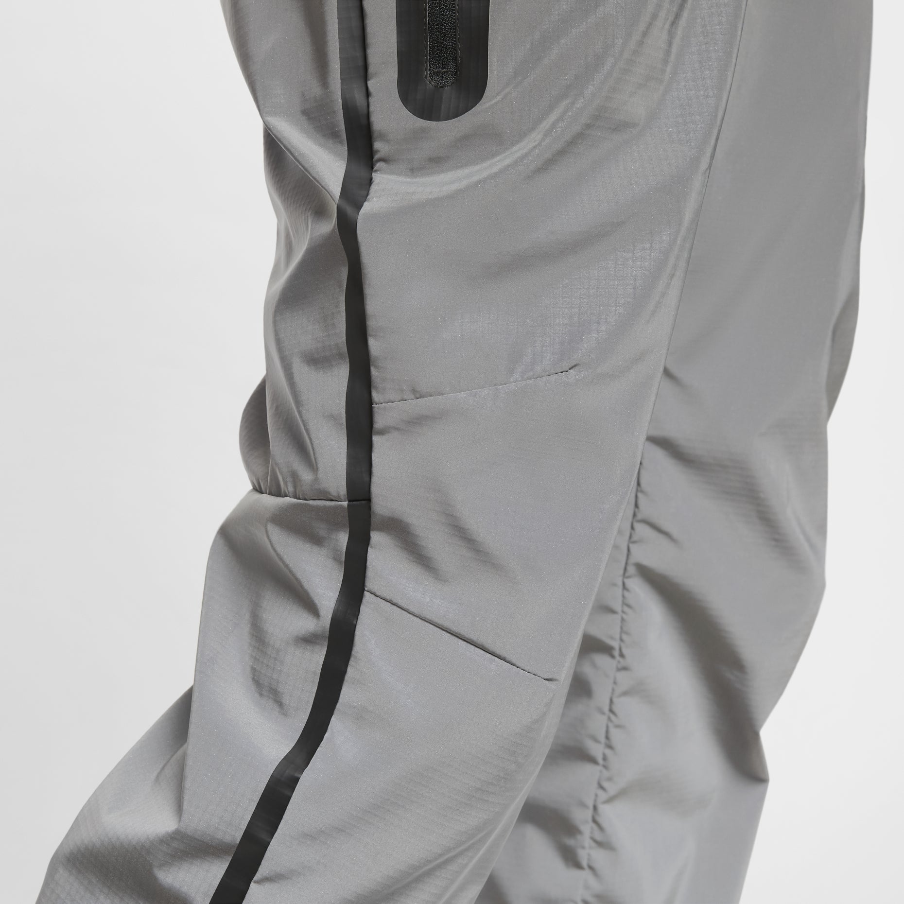 Nike Tech Woven Flash Pants Asia Sizing 'Reflect Silver Black' FZ7588-035