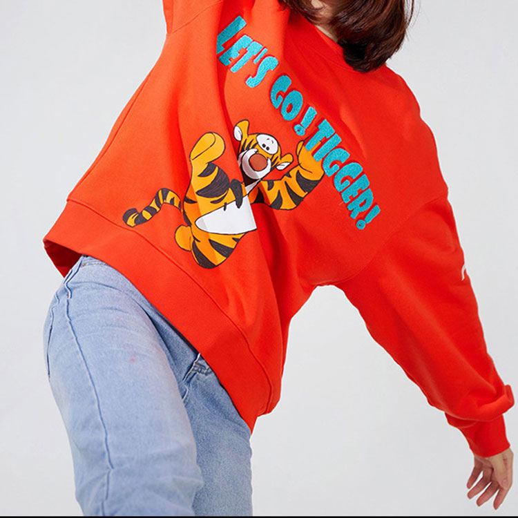 Li-Ning x Disney Crossover Sports Basketball Series Printing Loose Round Neck Pullover Orange AWDRH37-3