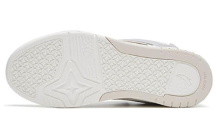 (WMNS) ANTA A-Flashfoam Low 'Grey White' 122318040-1