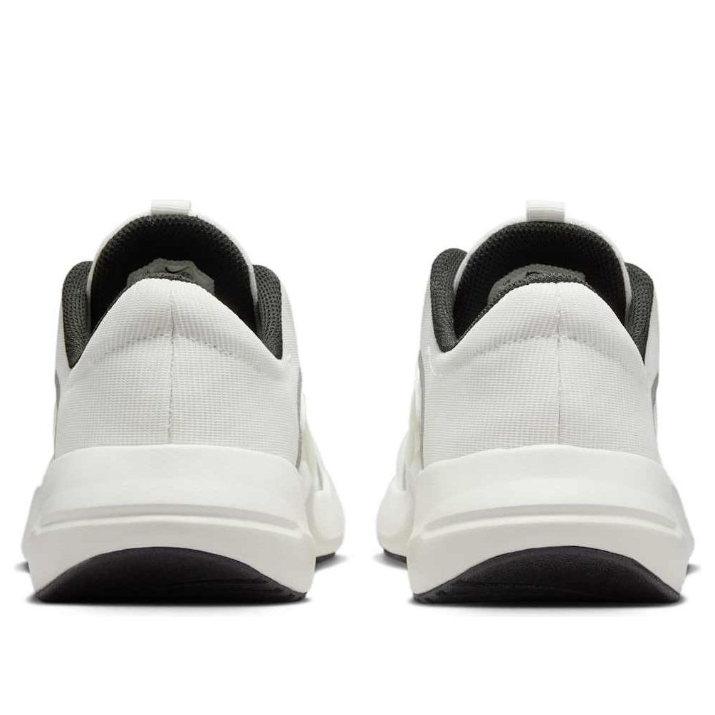(WMNS) Nike In-Season TR 13 'Summit White Metallic Silver' HF0265-101
